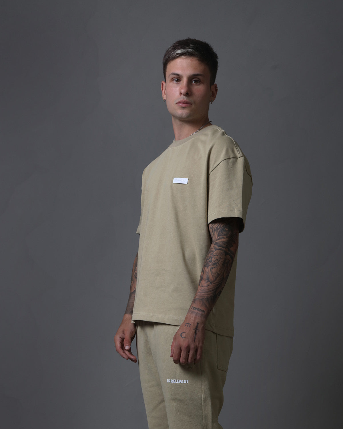 Basic irrelevant rubber t-shirt