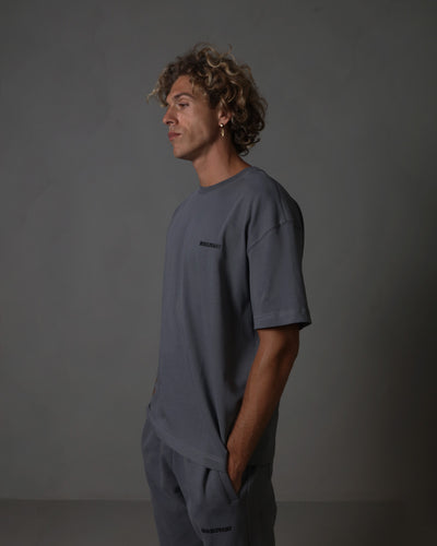 Basic irrelevant t-shirt
