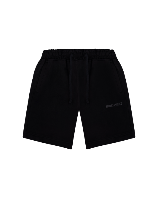 Irrelevant basic shorts