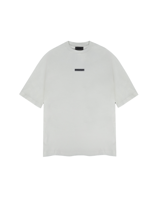 Basic irrelevant embroidery t-shirt